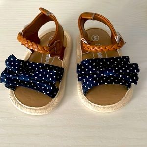 Girls sandals